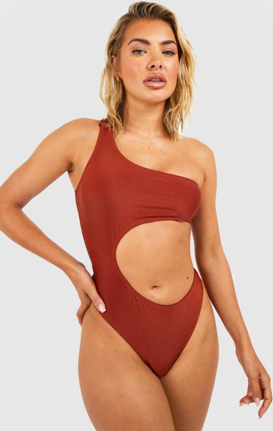 boohoo Cut Out Badpak Met Vierkante Zoom En Eé, n Blote Schouder, Choc Brown