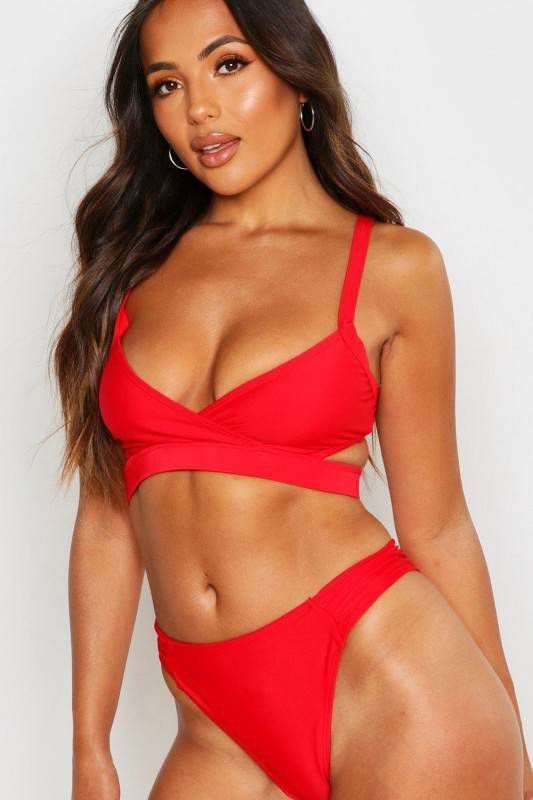 boohoo Petite Mix & Match Geplooid Bikini Broekje, Rood