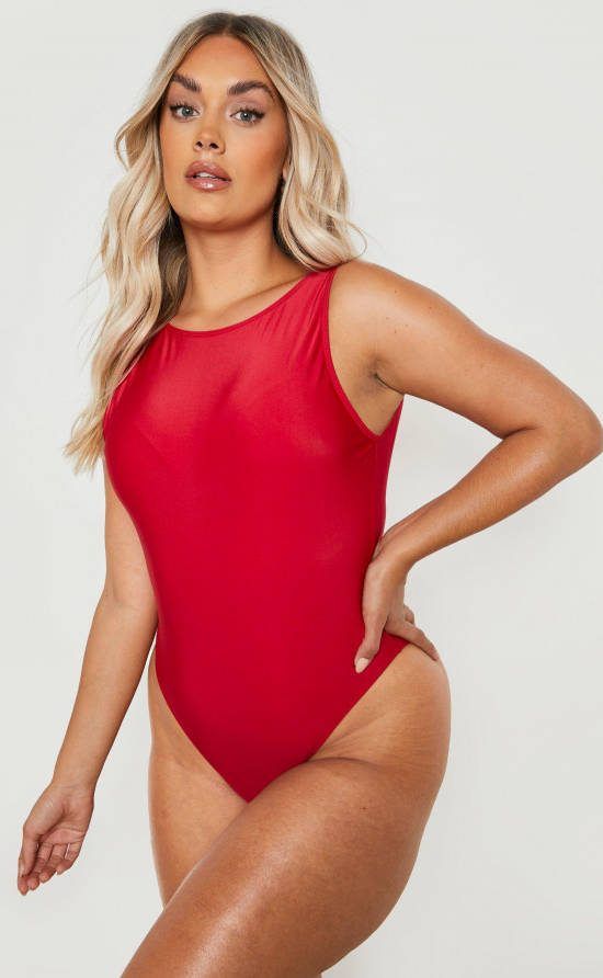 boohoo Plus Essentials Badpak Met Racer Hals, Dark Red