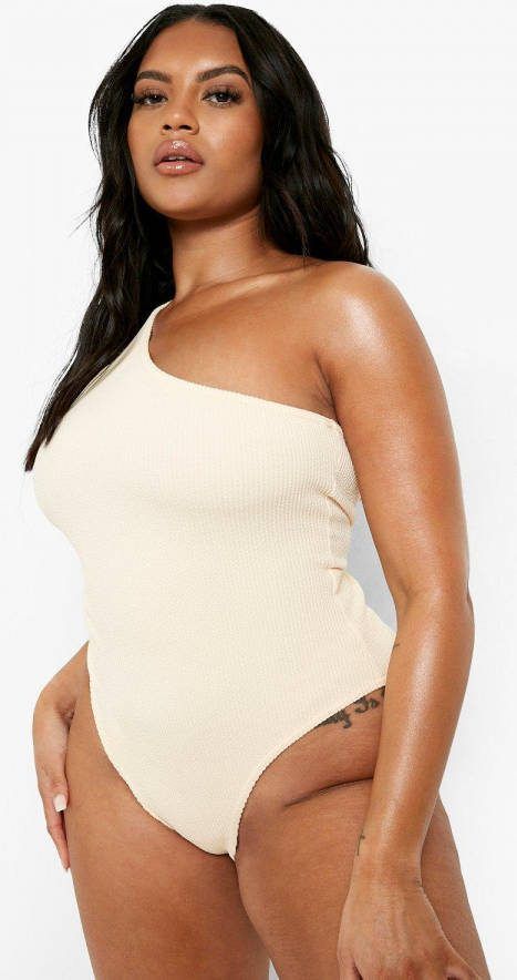 boohoo Plus Gekreukeld Badpak Met Eé, n Blote Schouder, Cream