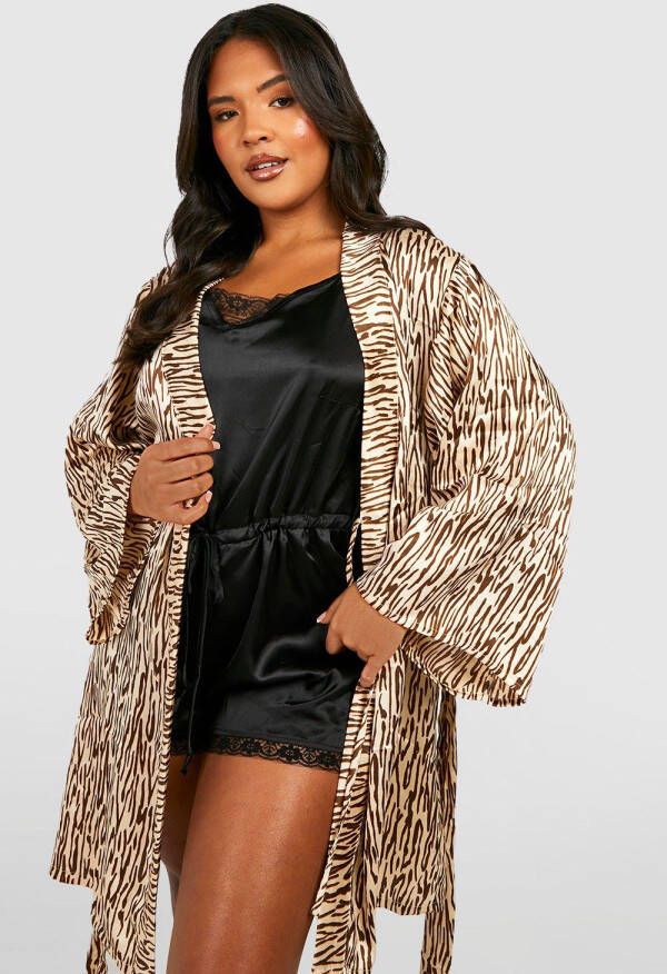 boohoo Plus Satijnen Zebraprint Kimono Badjas, Brown