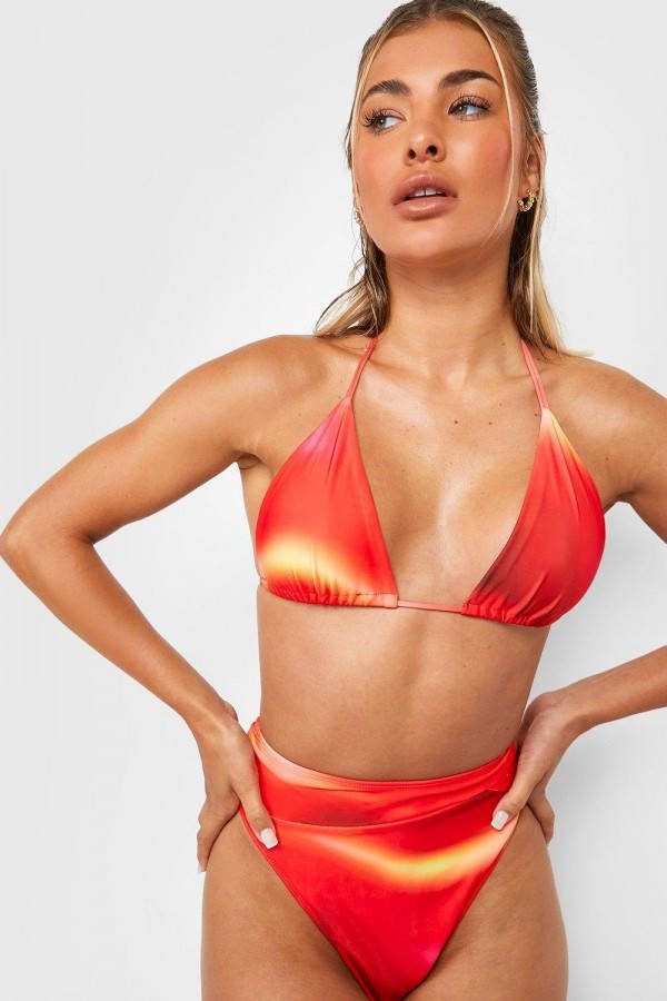boohoo Tie Dye High Waist Bikini Broekje Met Naaddetail, Red