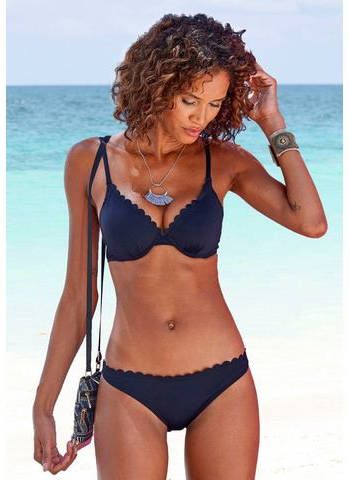 Lascana Bikinibroekje Scallop, met gelaserde golvende rand