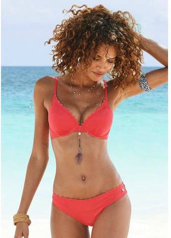 Lascana Bikinibroekje Scallop, met gelaserde golvende rand